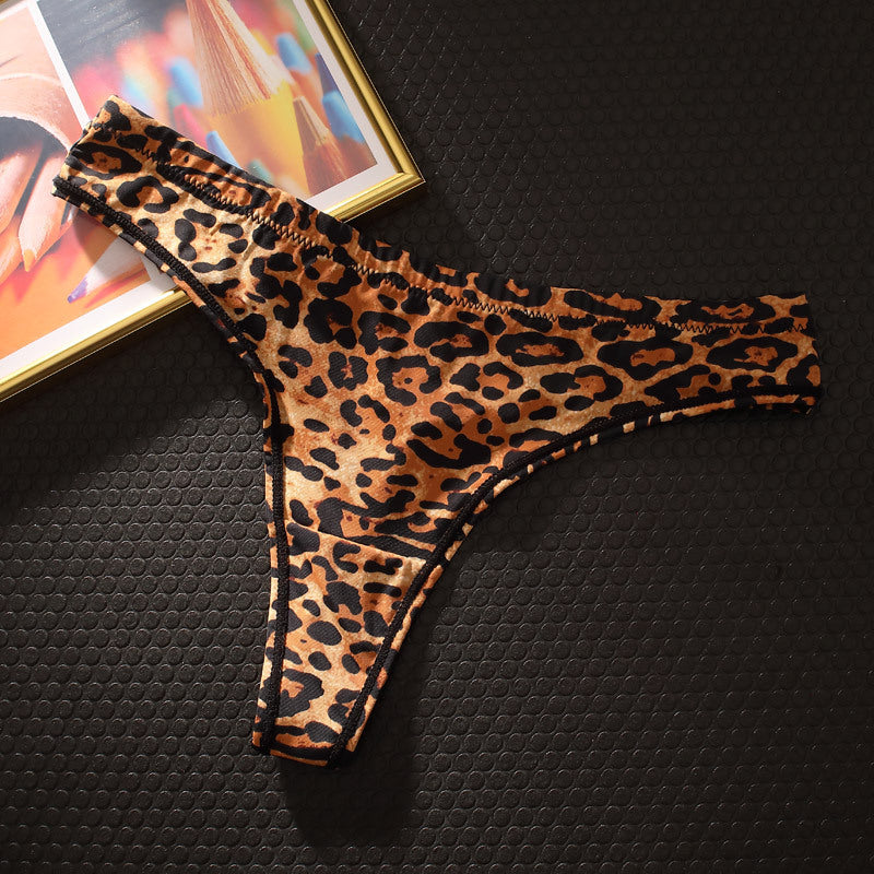 Seamless Leopard Printed Thong Panties